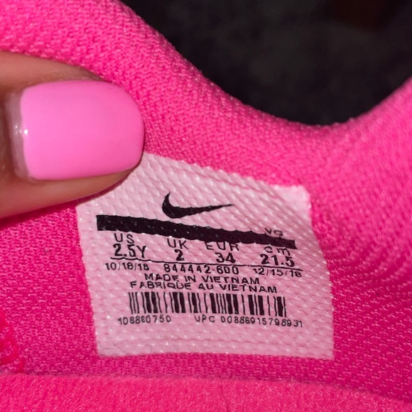 Nike cleats - Picture 6 of 6